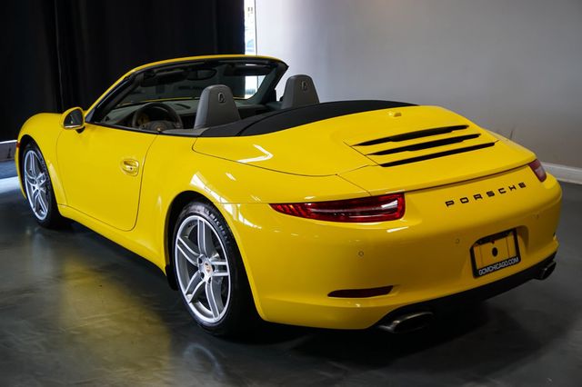 2015 Porsche 911 *7-Speed Manual* *Premium Package +* *PDLS* *Racing Yellow* - 22881440 - 5