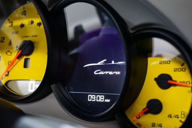 2015 Porsche 911 *7-Speed Manual* *Premium Package +* *PDLS* *Racing Yellow* - 22881440 - 68