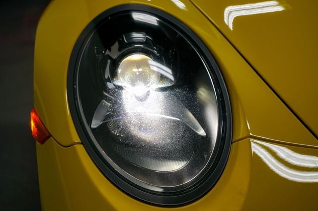 2015 Porsche 911 *7-Speed Manual* *Premium Package +* *PDLS* *Racing Yellow* - 22881440 - 74
