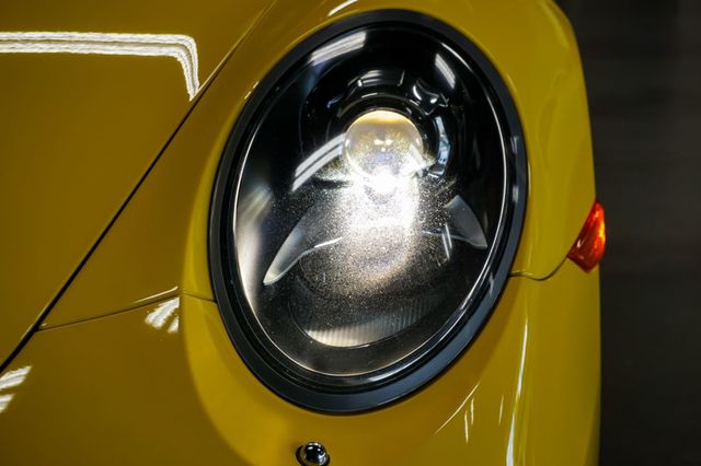 2015 Porsche 911 *7-Speed Manual* *Premium Package +* *PDLS* *Racing Yellow* - 22881440 - 75