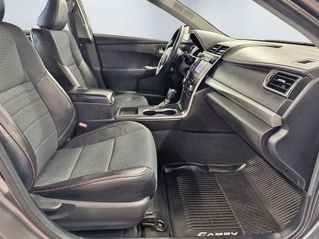 2015 Toyota Camry 4dr Sedan I4 Automatic SE - 22905683 - 17