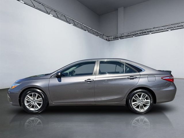 2015 Toyota Camry 4dr Sedan I4 Automatic SE - 22905683 - 1