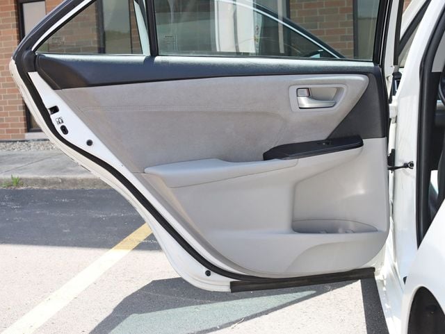 2015 Toyota Camry 4dr Sedan I4 Automatic XSE - 22847837 - 25