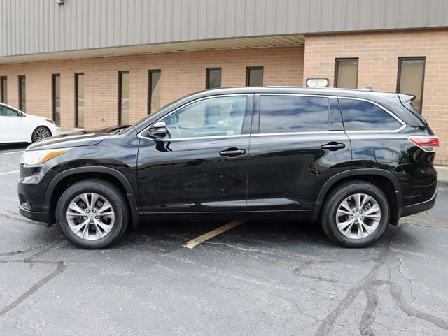2015 Toyota Highlander AWD 4dr V6 LE Plus - 22902198 - 6