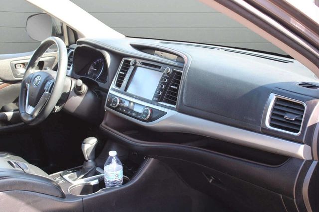 2015 Toyota Highlander AWD 4dr V6 XLE - 22925076 - 16