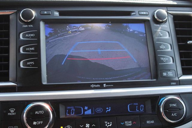 2015 Toyota Highlander AWD 4dr V6 XLE - 22925076 - 29