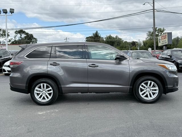 2015 Toyota Highlander FWD 4dr I4 LE - 22903642 - 14
