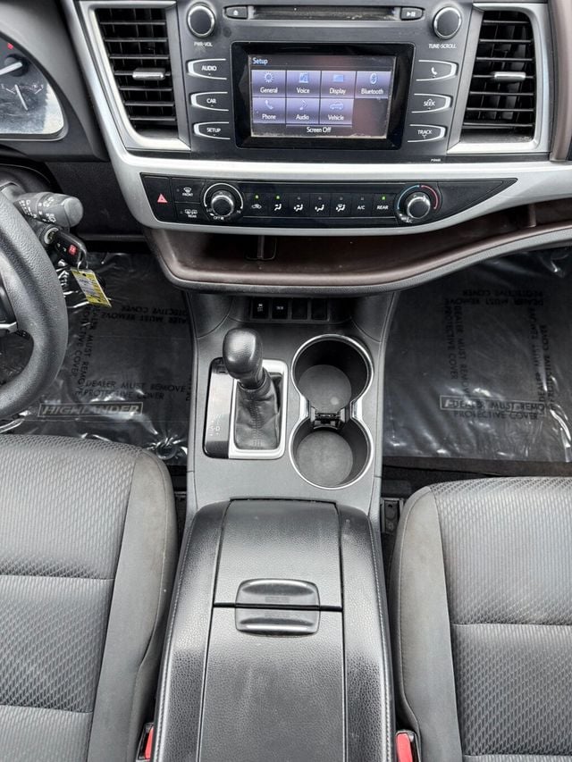2015 Toyota Highlander FWD 4dr I4 LE - 22903642 - 23