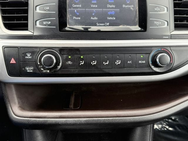 2015 Toyota Highlander FWD 4dr I4 LE - 22903642 - 29