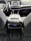 2015 Toyota Highlander FWD 4dr I4 LE - 22903642 - 36