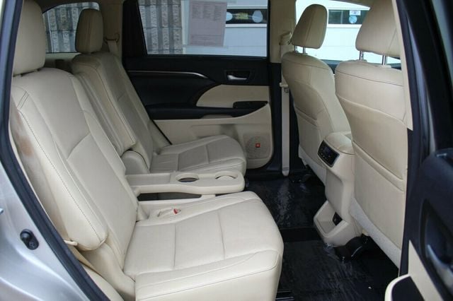 2015 Toyota Highlander LIMITED W/ NAVIGATION,BLU RAY DVD,MOONROOF, NEW TIRES - 22915612 - 11