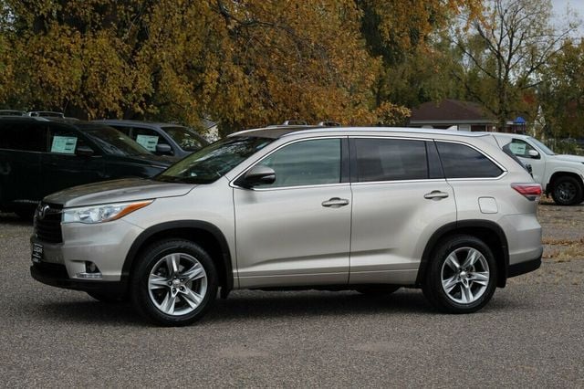 2015 Toyota Highlander LIMITED W/ NAVIGATION,BLU RAY DVD,MOONROOF, NEW TIRES - 22915612 - 18