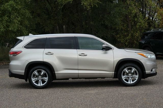 2015 Toyota Highlander LIMITED W/ NAVIGATION,BLU RAY DVD,MOONROOF, NEW TIRES - 22915612 - 1
