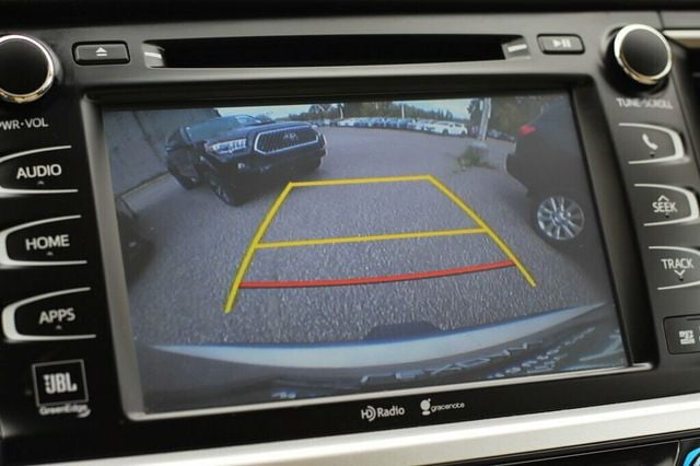 2015 Toyota Highlander LIMITED W/ NAVIGATION,BLU RAY DVD,MOONROOF, NEW TIRES - 22915612 - 38