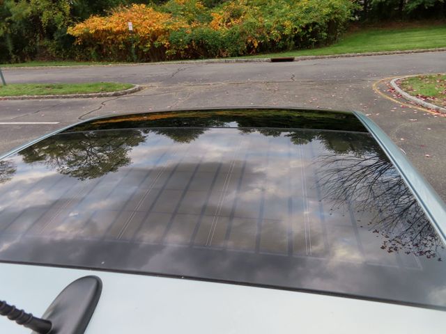 2015 Toyota Prius 5dr Hatchback Four - 22931487 - 8