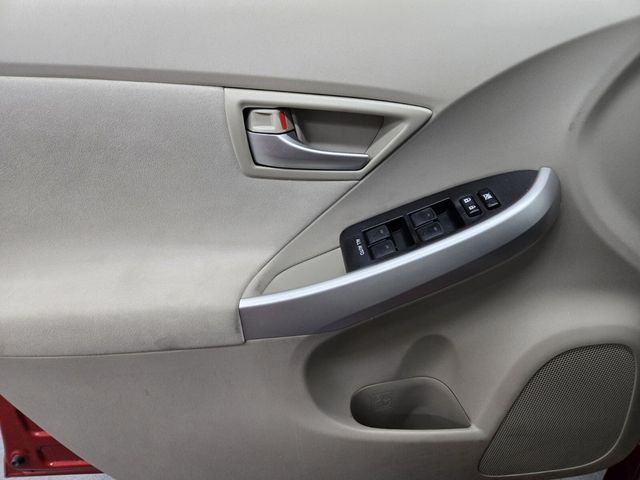 2015 Toyota Prius 5dr Hatchback Two - 22907617 - 14