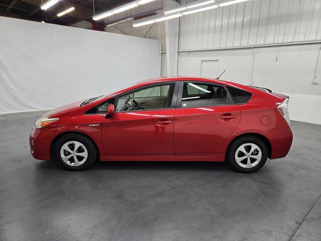 2015 Toyota Prius 5dr Hatchback Two - 22907617 - 1