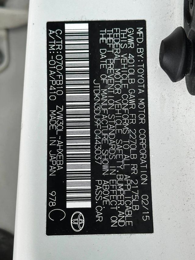 2015 Toyota Prius 5dr Hatchback Two - 22891533 - 14