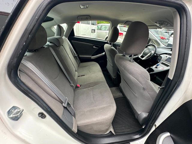 2015 Toyota Prius 5dr Hatchback Two - 22891533 - 19