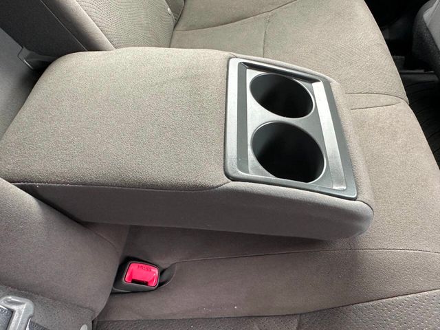 2015 Toyota Prius 5dr Hatchback Two - 22891533 - 21