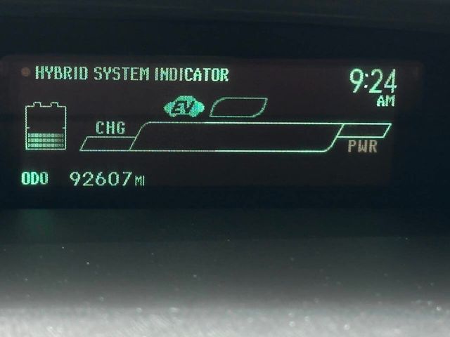 2015 Toyota Prius 5dr Hatchback Two - 22891533 - 38