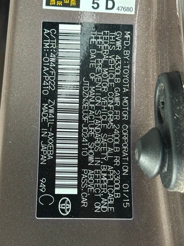 2015 Toyota Prius v 5dr Wagon Three - 22905725 - 15