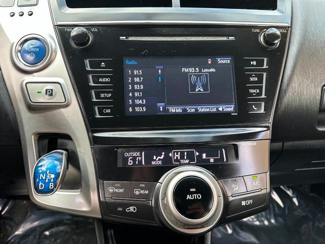 2015 Toyota Prius v 5dr Wagon Three - 22905725 - 38
