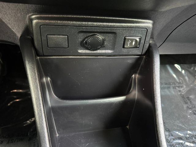 2015 Toyota Prius v 5dr Wagon Three - 22905725 - 41