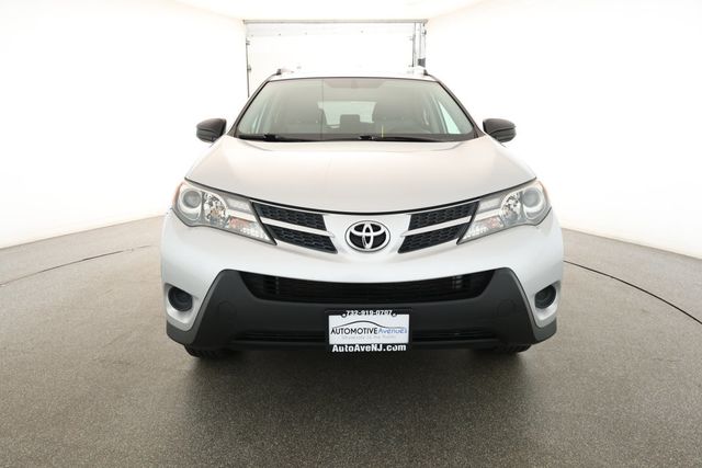 2015 Toyota RAV4 AWD 4dr LE - 22932678 - 1