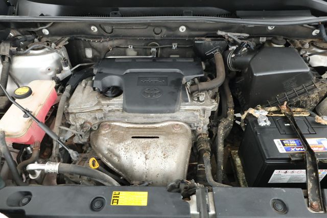 2015 Toyota RAV4 AWD 4dr LE - 22932678 - 21