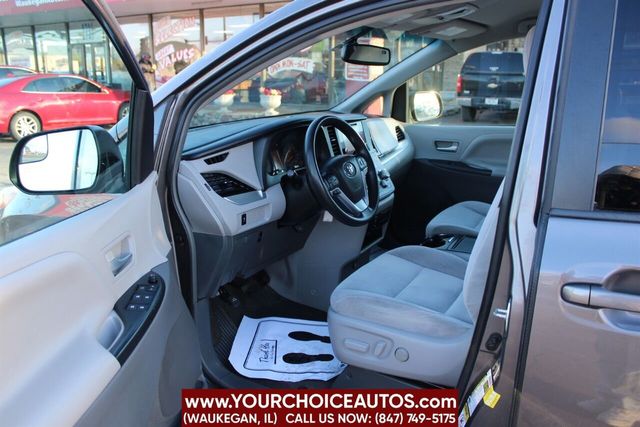 2015 Toyota Sienna 5dr 7-Passenger Van LE AWD - 22329005 - 8