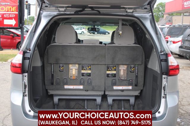 2015 Toyota Sienna 5dr 7-Passenger Van LE AWD - 22899824 - 11