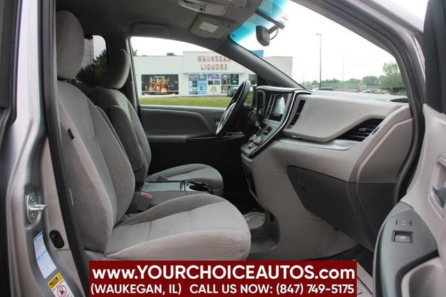 2015 Toyota Sienna 5dr 7-Passenger Van LE AWD - 22899824 - 14