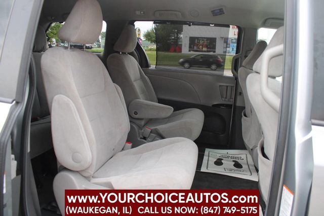 2015 Toyota Sienna 5dr 7-Passenger Van LE AWD - 22899824 - 16