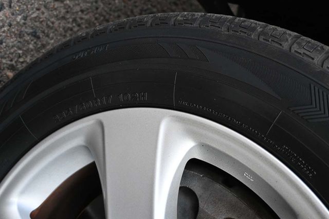 2015 Toyota Sienna 5dr 7-Passenger Van LE FWD Mobility - 22906179 - 11