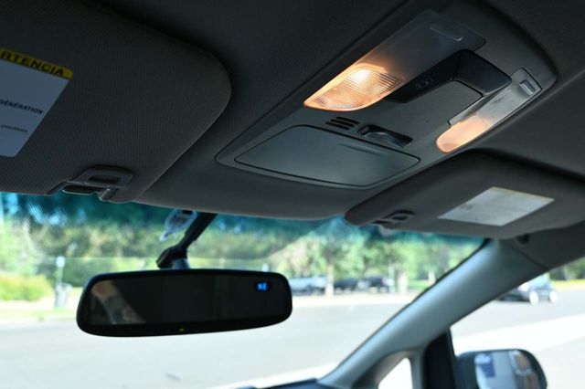 2015 Toyota Sienna 5dr 7-Passenger Van LE FWD Mobility - 22906179 - 29