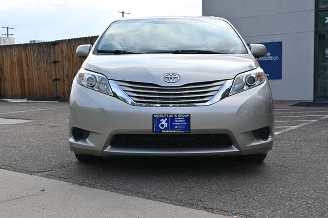 2015 Toyota Sienna 5dr 7-Passenger Van LE FWD Mobility - 22906179 - 3