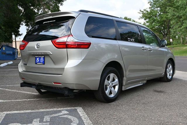 2015 Toyota Sienna 5dr 7-Passenger Van LE FWD Mobility - 22906179 - 5
