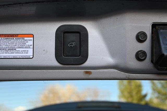 2015 Toyota Sienna 5dr 7-Passenger Van LE FWD Mobility - 22923317 - 24