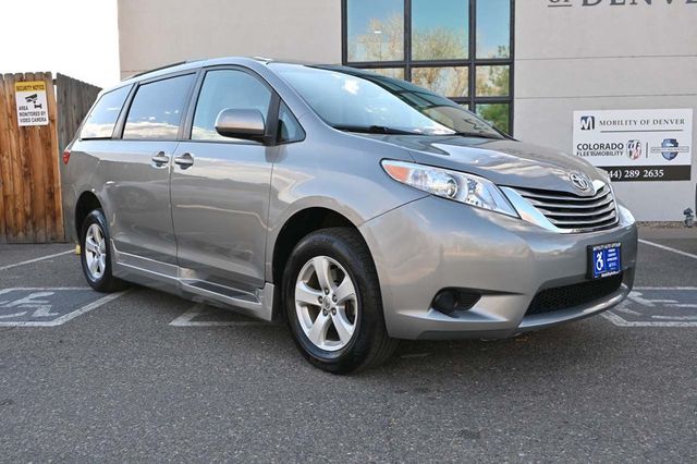 2015 Toyota Sienna 5dr 7-Passenger Van LE FWD Mobility - 22923317 - 2