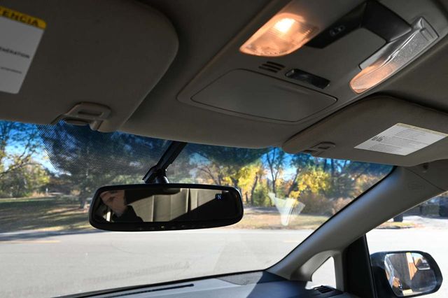 2015 Toyota Sienna 5dr 7-Passenger Van LE FWD Mobility - 22940399 - 30