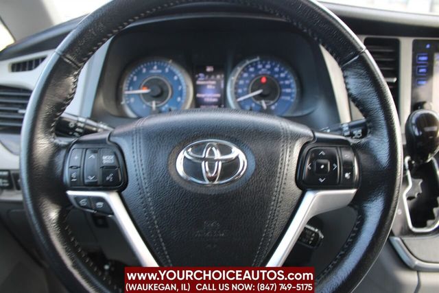 2015 Toyota Sienna 5dr 7-Passenger Van XLE AWD - 22268822 - 29