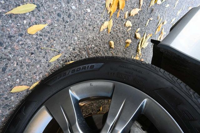 2015 Toyota Sienna 5dr 8-Passenger Van SE FWD - 22933728 - 11