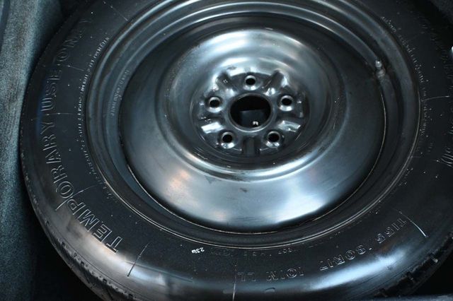 2015 Toyota Sienna 5dr 8-Passenger Van SE FWD - 22933728 - 27