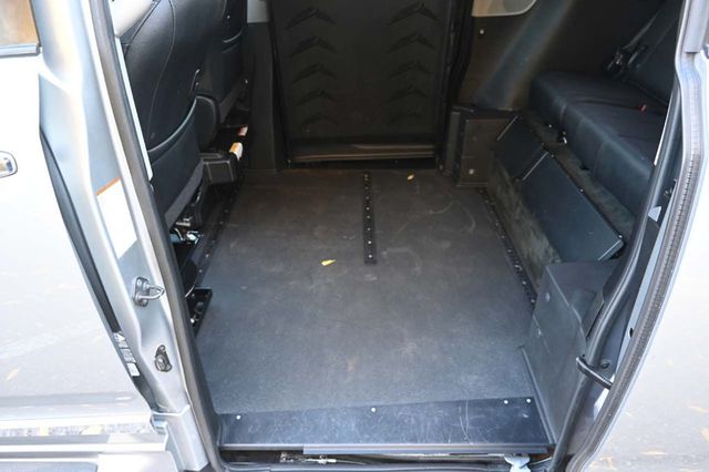 2015 Toyota Sienna 5dr 8-Passenger Van SE FWD - 22933728 - 28