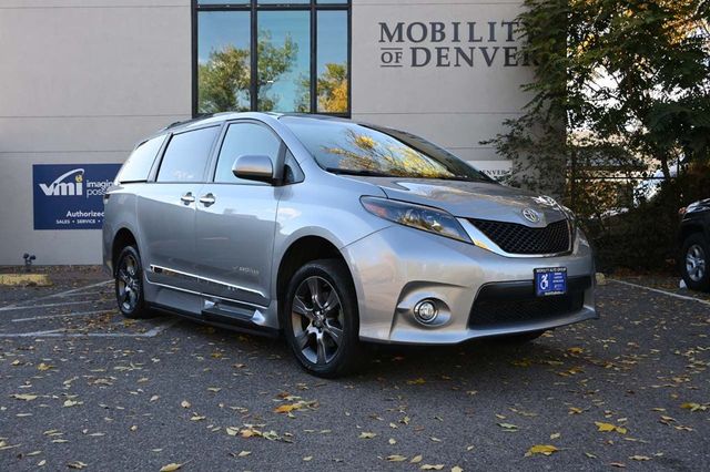 2015 Toyota Sienna 5dr 8-Passenger Van SE FWD - 22933728 - 2