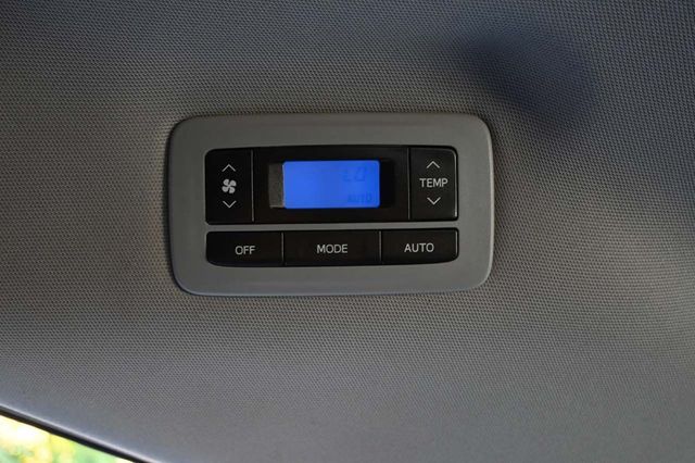 2015 Toyota Sienna 5dr 8-Passenger Van SE FWD - 22933728 - 29