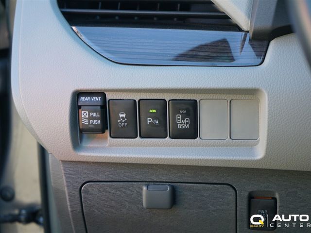 2015 Toyota Sienna 5dr 8-Passenger Van XLE FWD - 22906203 - 17