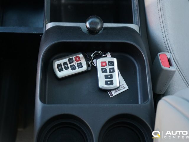 2015 Toyota Sienna 5dr 8-Passenger Van XLE FWD - 22906203 - 23