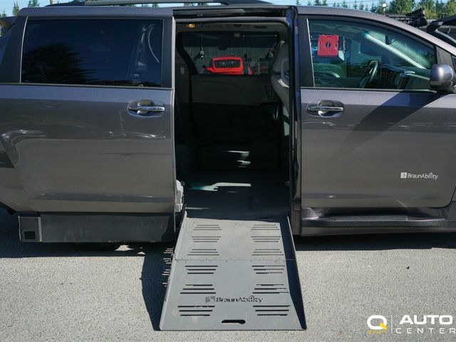 2015 Toyota Sienna 5dr 8-Passenger Van XLE FWD - 22906203 - 2